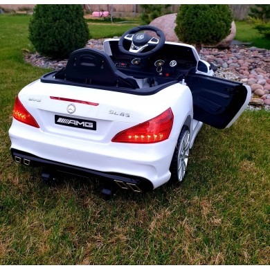 Elektromobilis Mercedes AMG SL 63 Red