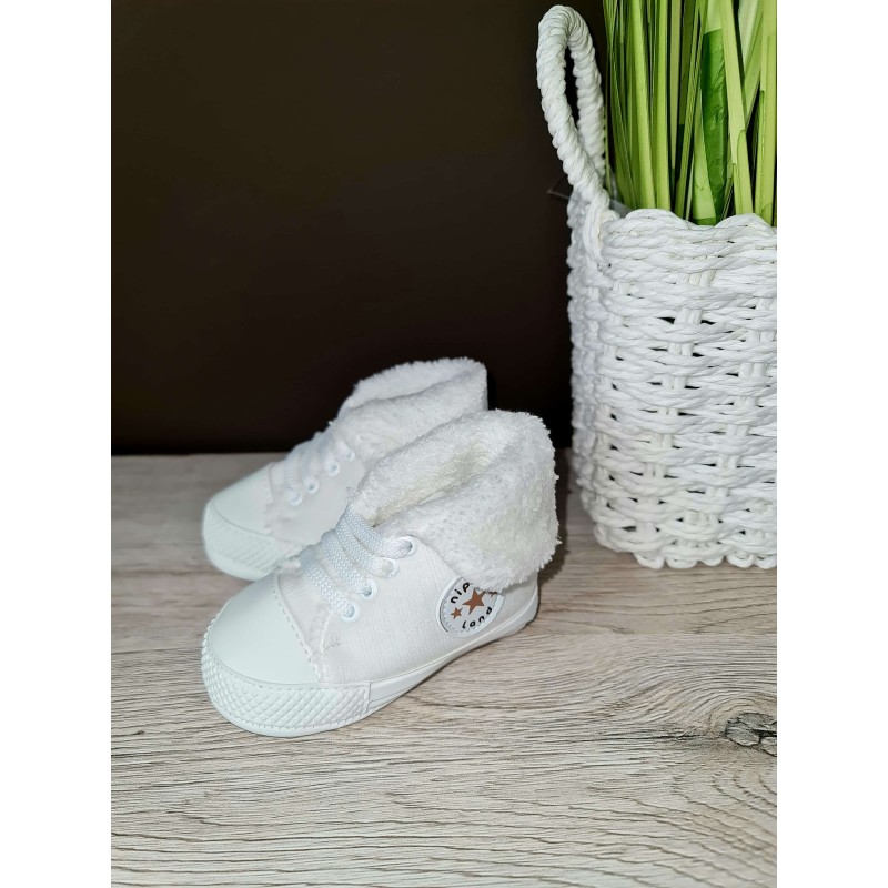 Tapukai-batukai "Nipper Land" white
